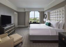 Luxury Presidential Suite at The Ballantyne, A Luxury Collection Hotel, Charlotte North Carolina | Luxury Hotel | Luxury Resort | 水疗中心 | Golf | 餐厅 | Weddings | 会议s